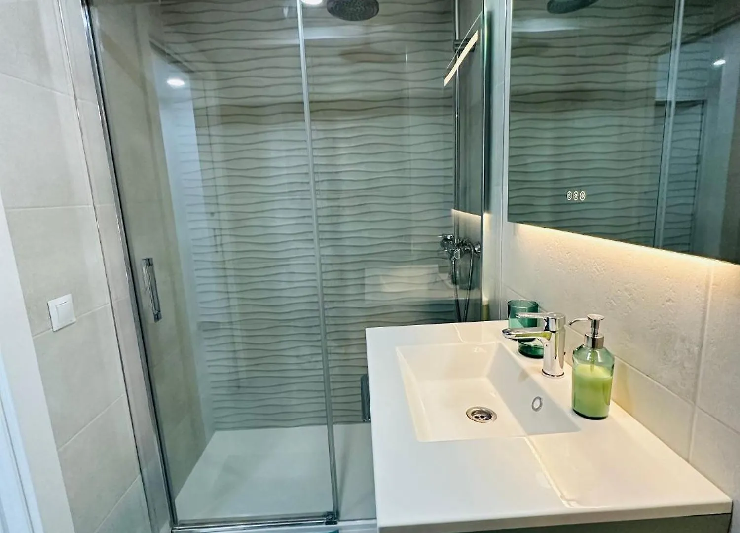 Apartamento Moderno Y Comodo! Apartment Malaga 0*,